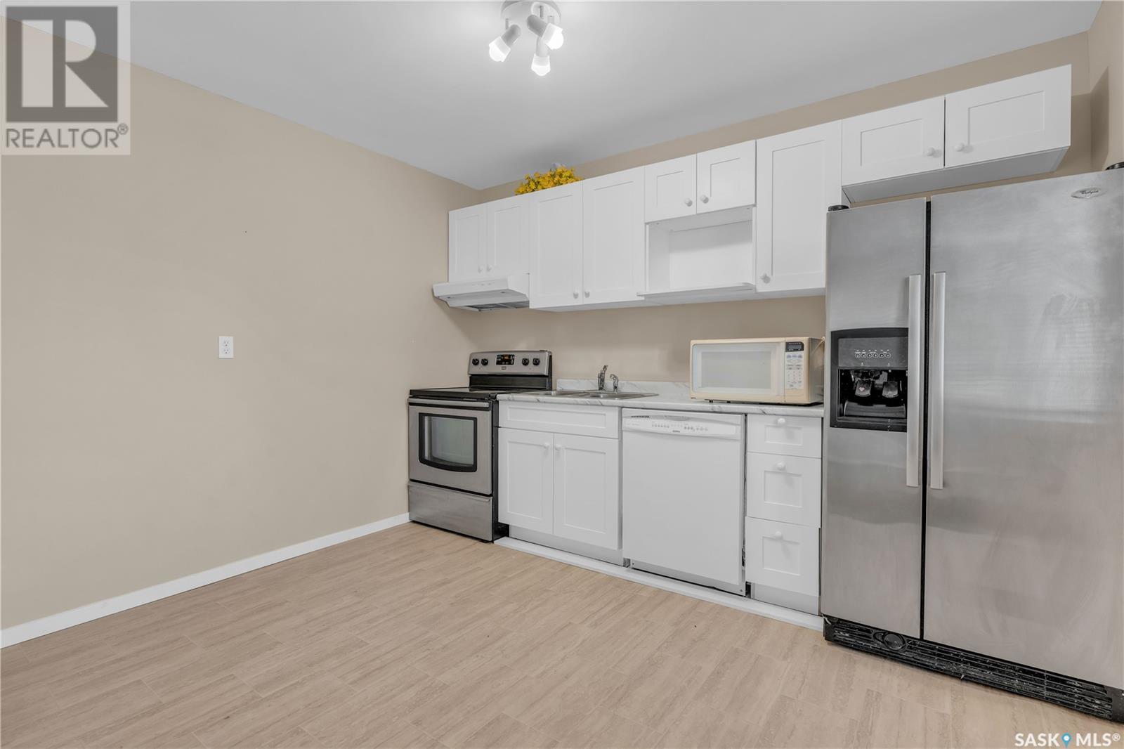 760 Rae Street, Regina, Saskatchewan  S4T 2A9 - Photo 7 - SK998781
