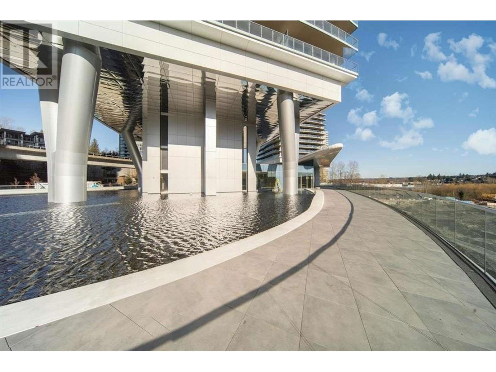 Listing Picture 4 of 21 : 1002 4880 LOUGHEED HIGHWAY, Burnaby / 本拿比 - 魯藝地產 Yvonne Lu Group - MLS Medallion Club Member