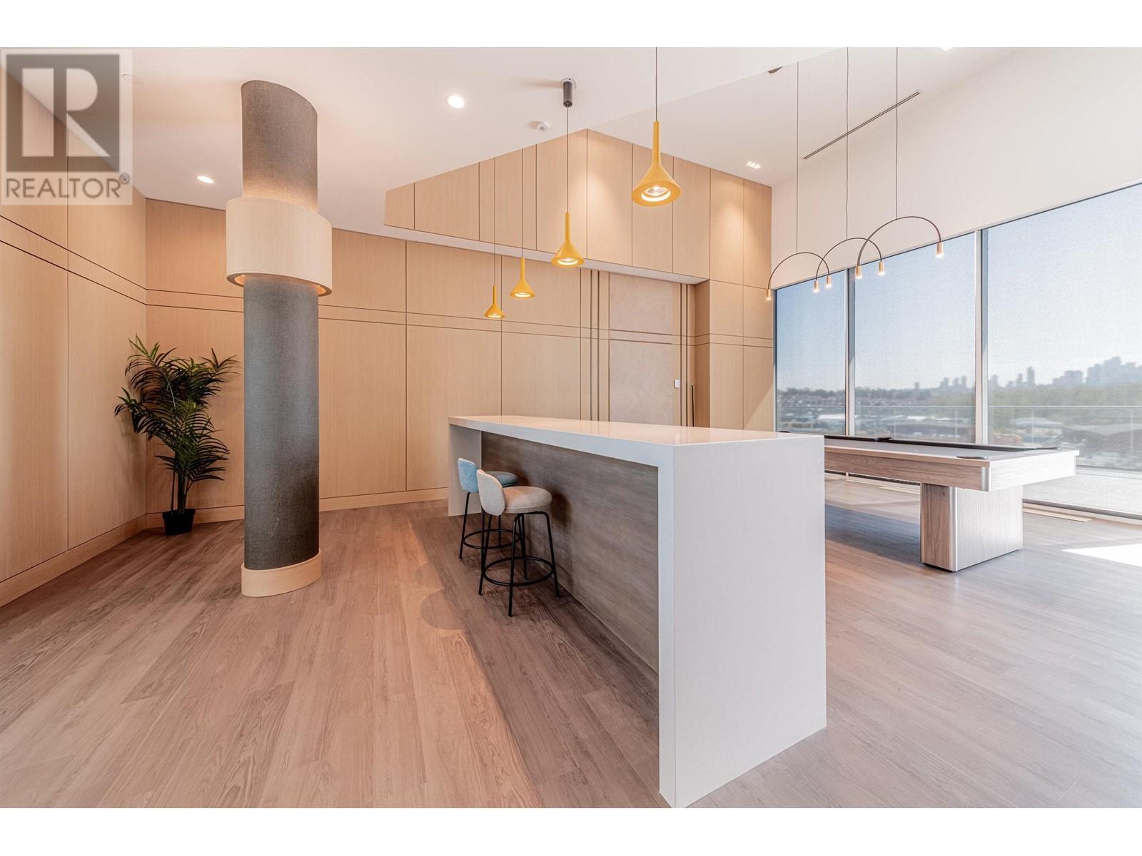 Listing Picture 20 of 21 : 1002 4880 LOUGHEED HIGHWAY, Burnaby / 本拿比 - 魯藝地產 Yvonne Lu Group - MLS Medallion Club Member