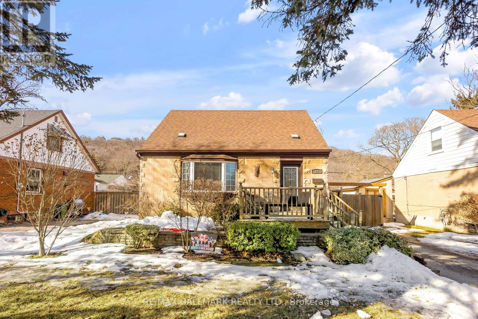 Property at 10 MCKAY ROAD image 5