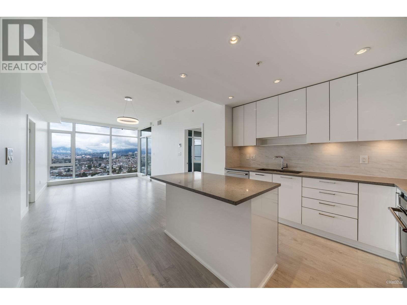 2706 1788 Gilmore Avenue, Burnaby, British Columbia  V5C 0L5 - Photo 2 - R2976768