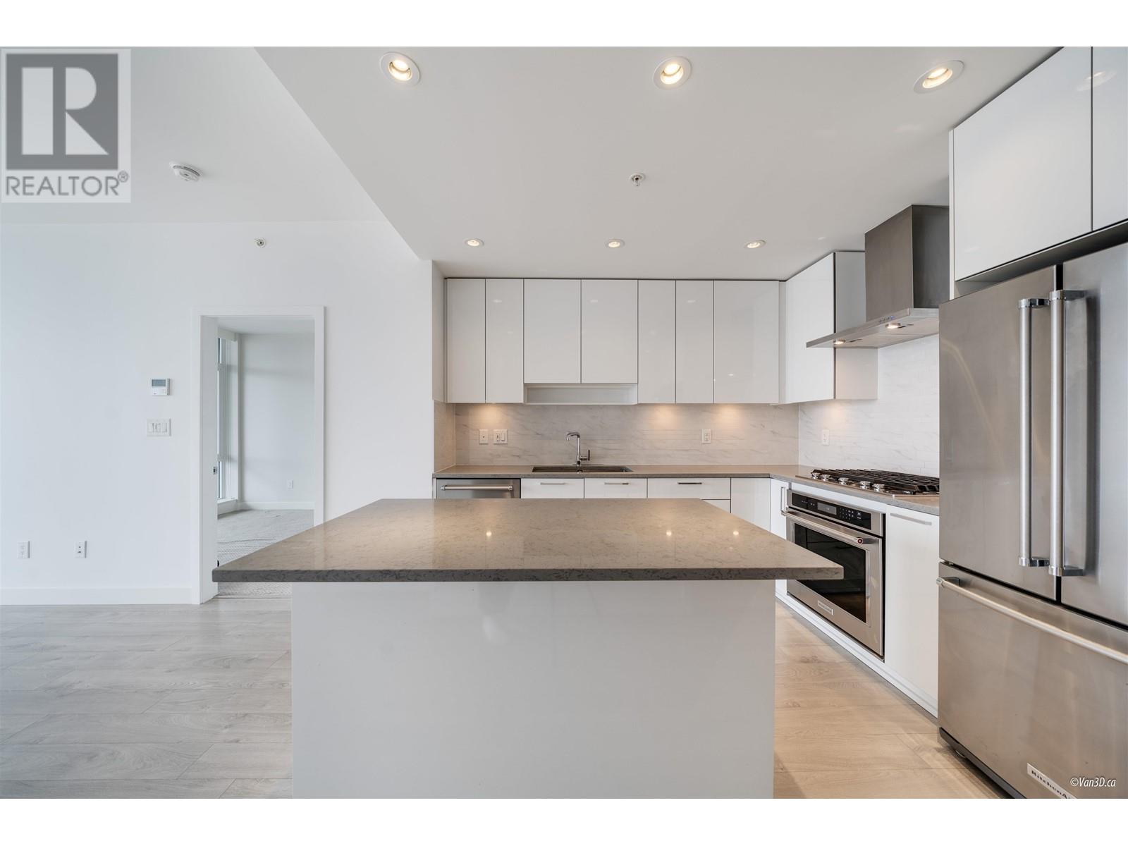 2706 1788 Gilmore Avenue, Burnaby, British Columbia  V5C 0L5 - Photo 3 - R2976768