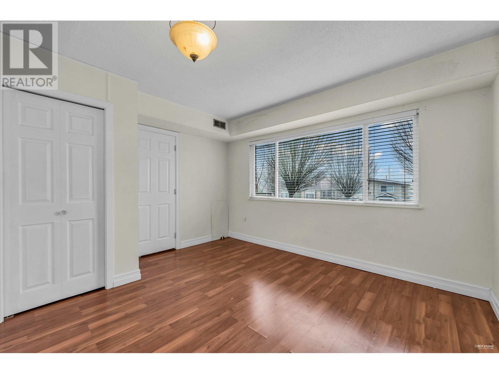 Listing Picture 24 of 35 : 1237 E 64TH AVENUE, Vancouver / 溫哥華 - 魯藝地產 Yvonne Lu Group - MLS Medallion Club Member