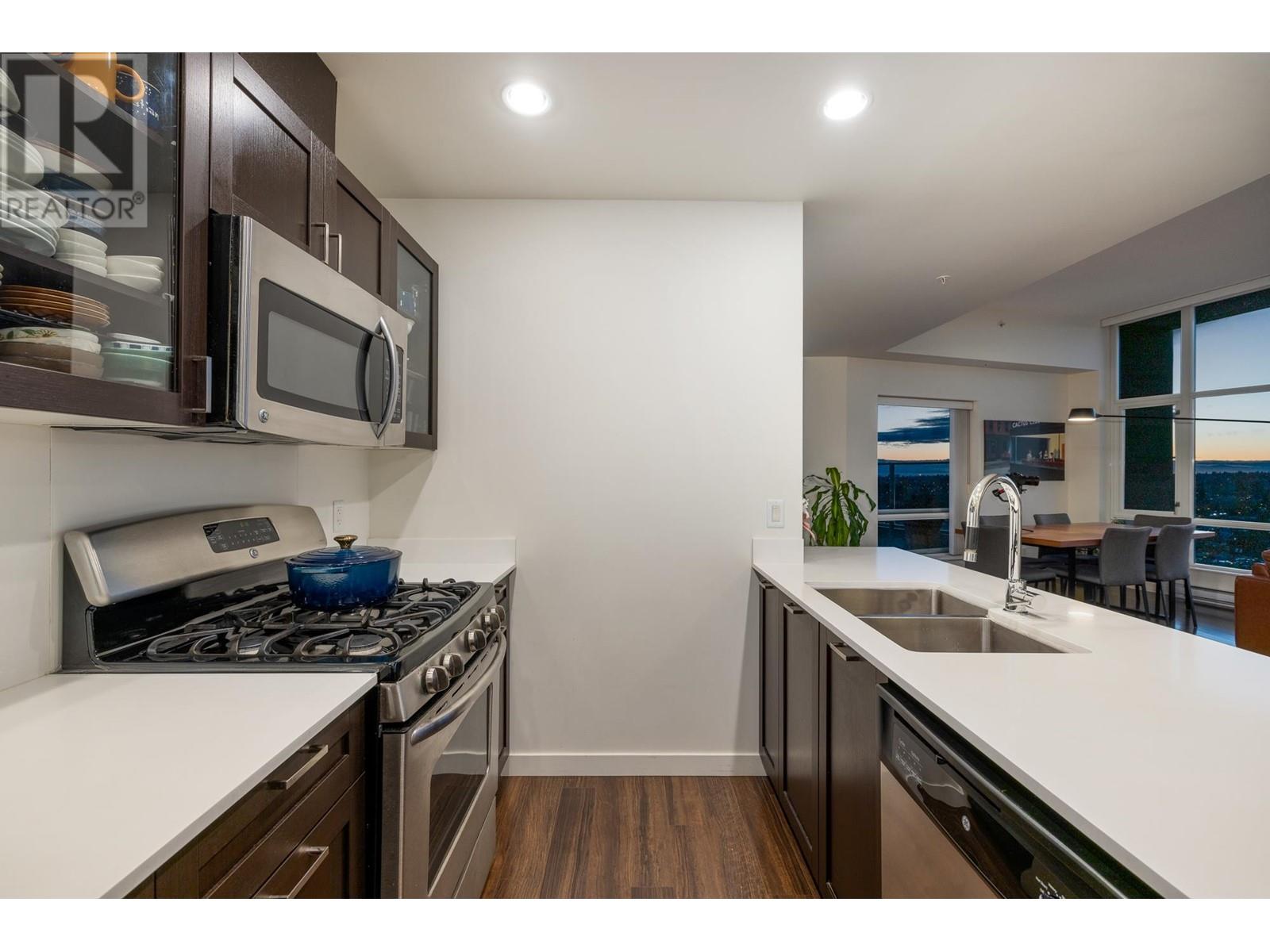 Ph3 4815 Eldorado Mews, Vancouver, British Columbia  V5R 0B2 - Photo 23 - R2974522