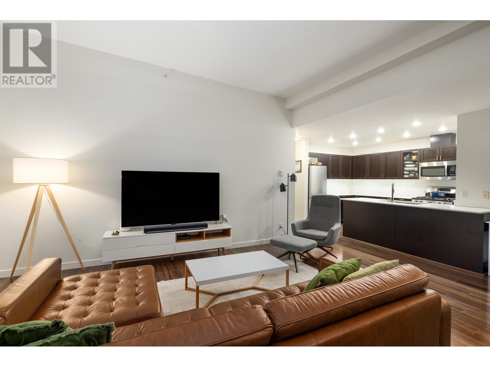 Ph3 4815 Eldorado Mews, Vancouver, British Columbia  V5R 0B2 - Photo 12 - R2974522