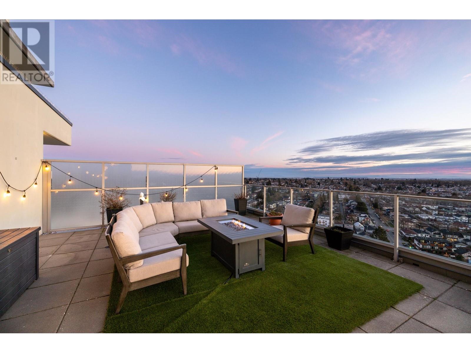 Ph3 4815 Eldorado Mews, Vancouver, British Columbia  V5R 0B2 - Photo 4 - R2974522