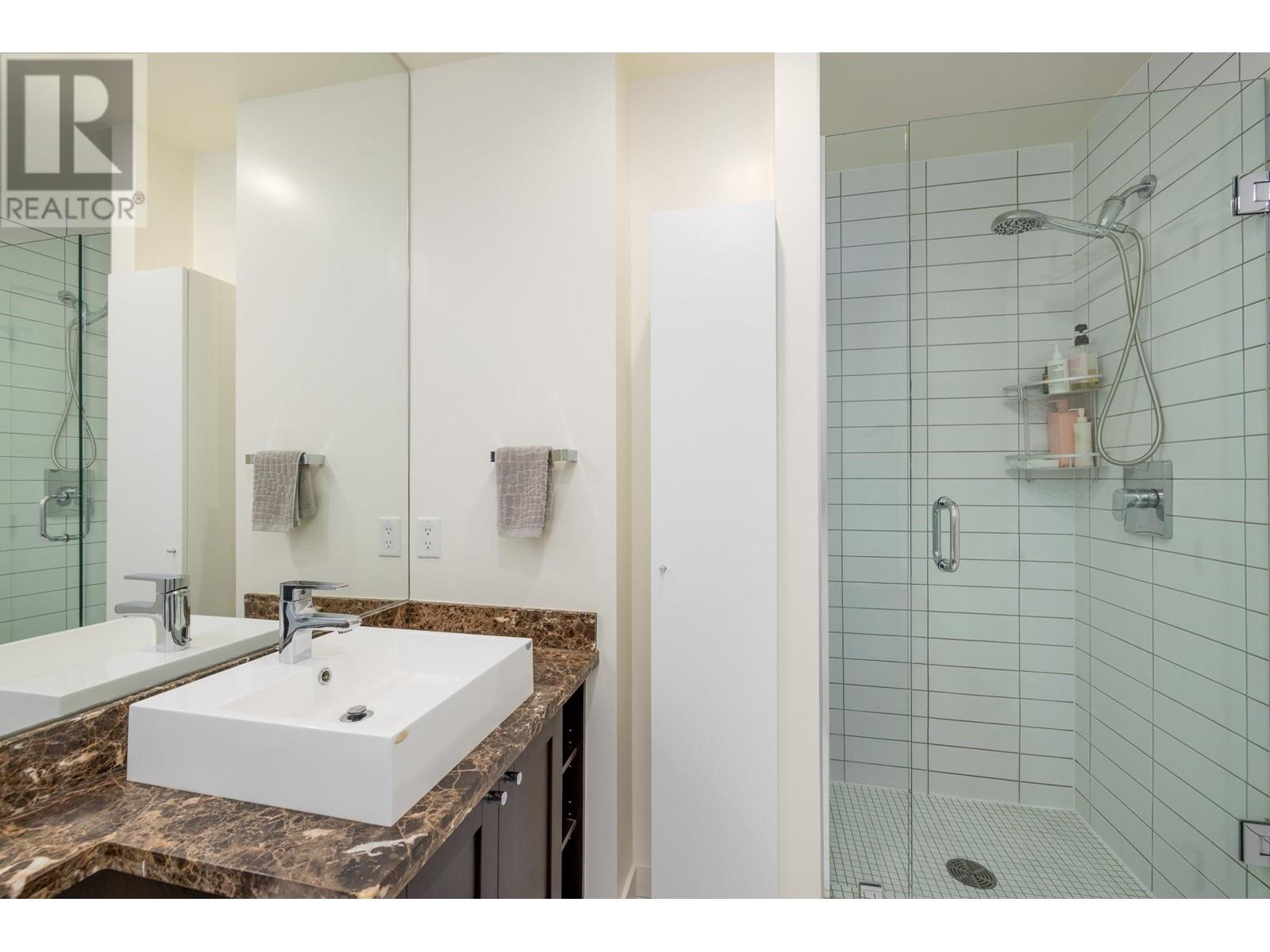 Ph3 4815 Eldorado Mews, Vancouver, British Columbia  V5R 0B2 - Photo 31 - R2974522