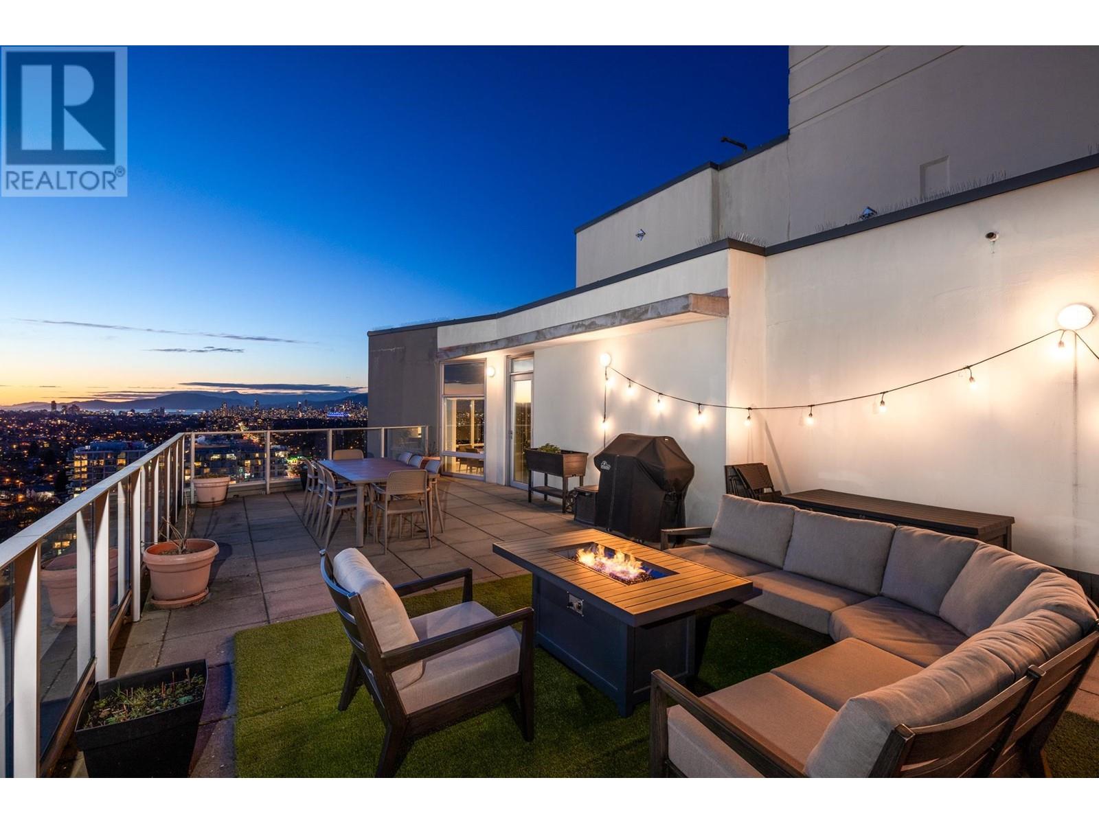Ph3 4815 Eldorado Mews, Vancouver, British Columbia  V5R 0B2 - Photo 3 - R2974522
