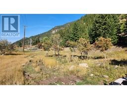 9388 YELLOWHEAD Highway, kamloops, British Columbia