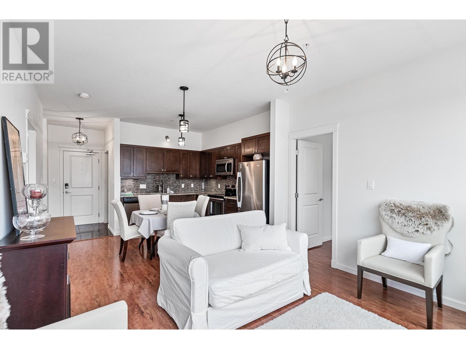 305 22858 Lougheed Highway, Maple Ridge, British Columbia  V2X 2V6 - Photo 14 - R2977600