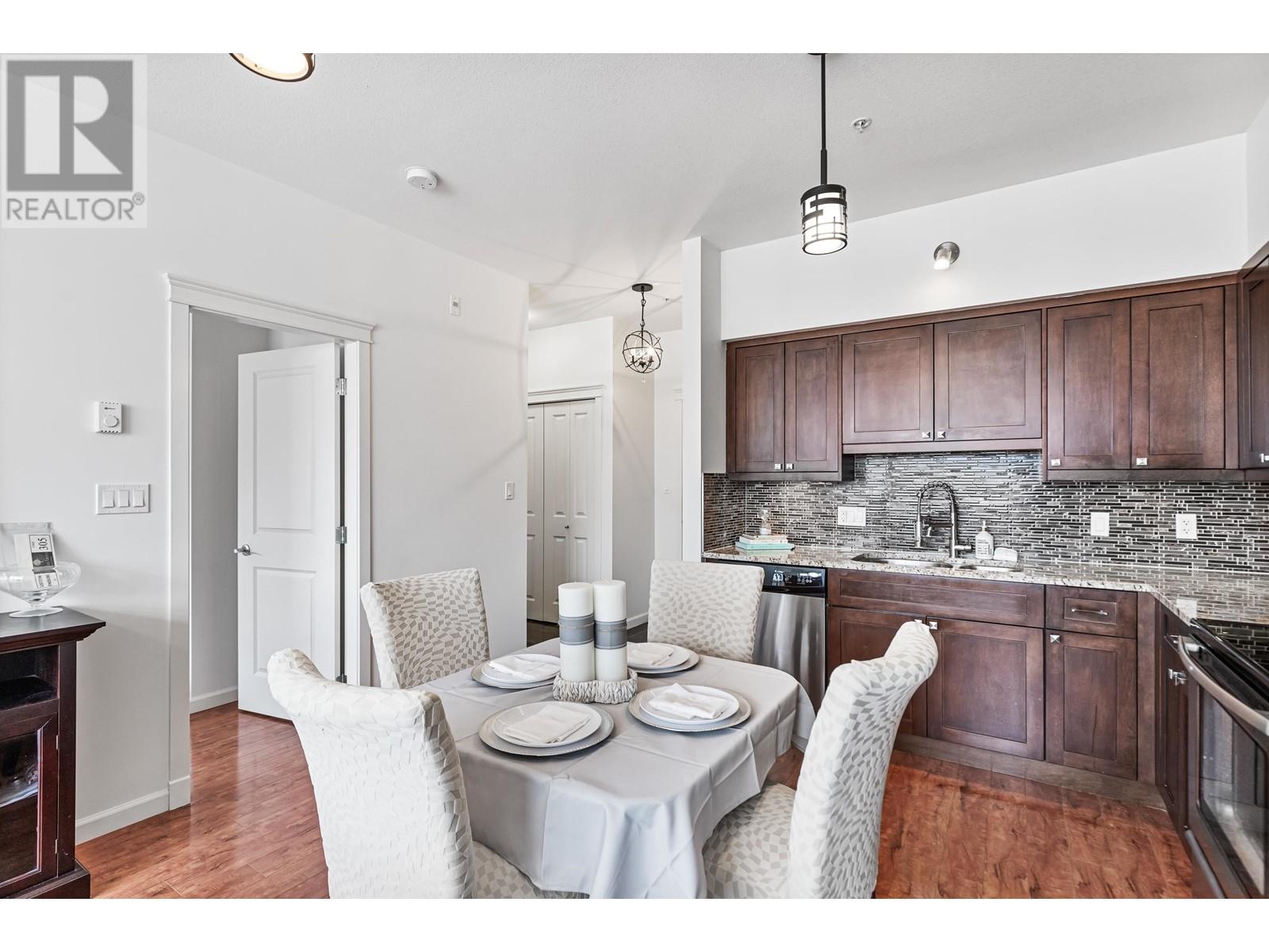 305 22858 Lougheed Highway, Maple Ridge, British Columbia  V2X 2V6 - Photo 10 - R2977600