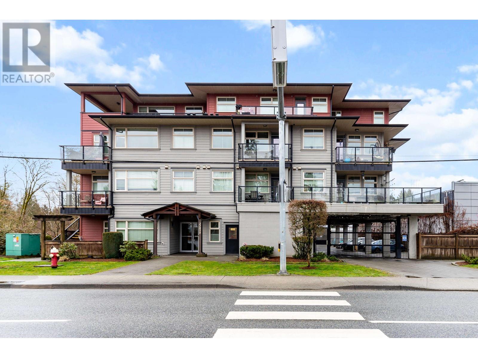 305 22858 Lougheed Highway, Maple Ridge, British Columbia  V2X 2V6 - Photo 2 - R2977600