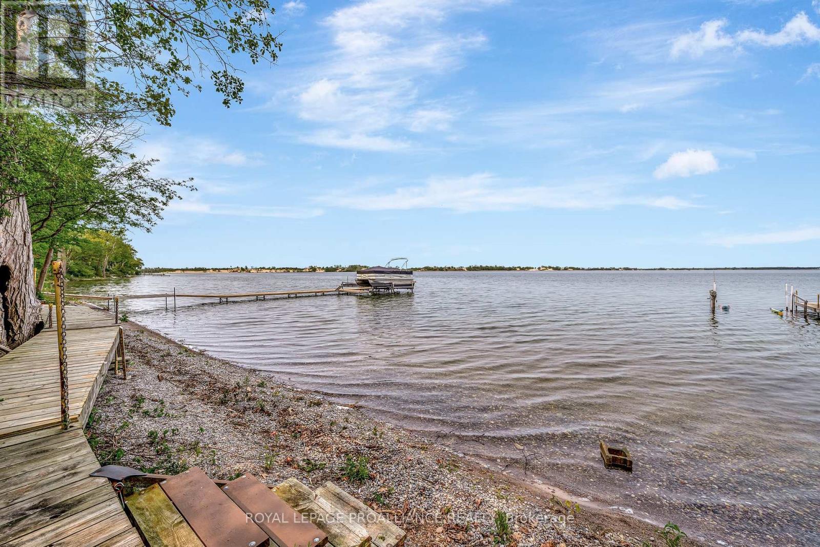 40 Mayne Lane, Prince Edward County (Hallowell Ward), Ontario  K0K 2T0 - Photo 2 - X12018177