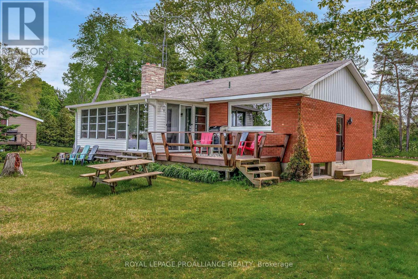 40 Mayne Lane, Prince Edward County (Hallowell Ward), Ontario  K0K 2T0 - Photo 8 - X12018177