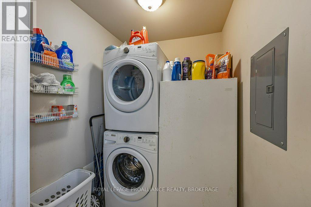 28 Pembroke Street, Kingston, Ontario  K7L 4N5 - Photo 23 - X12018001