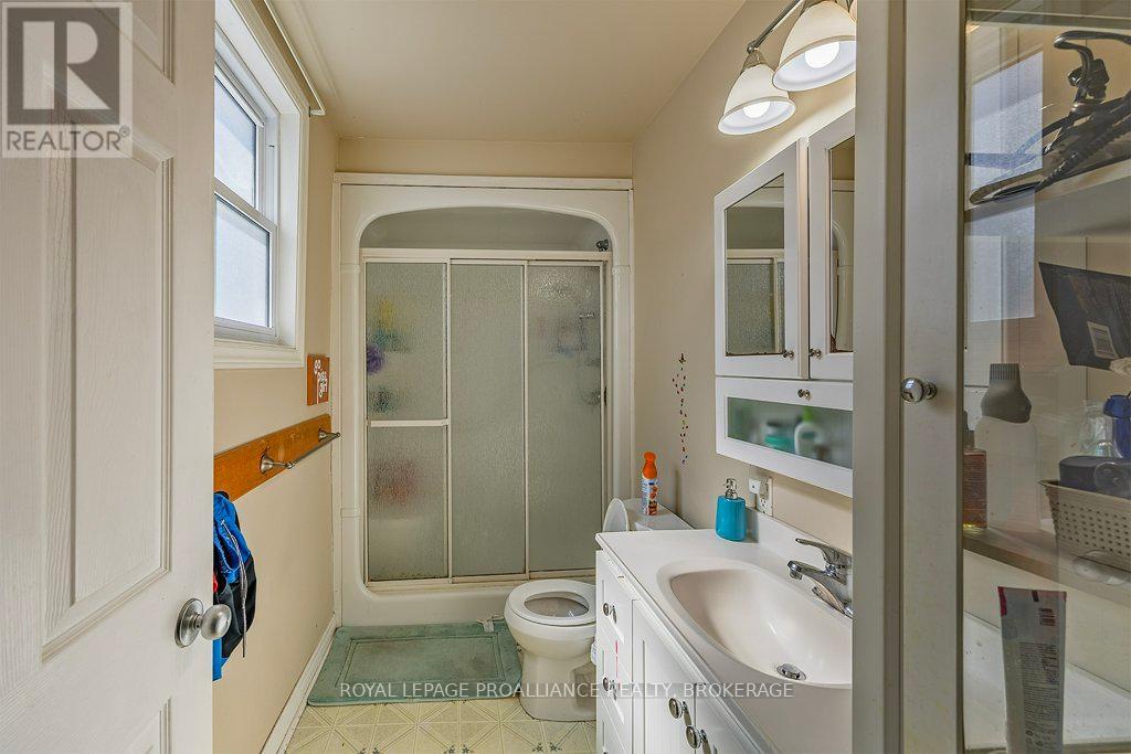 28 Pembroke Street, Kingston, Ontario  K7L 4N5 - Photo 25 - X12018001