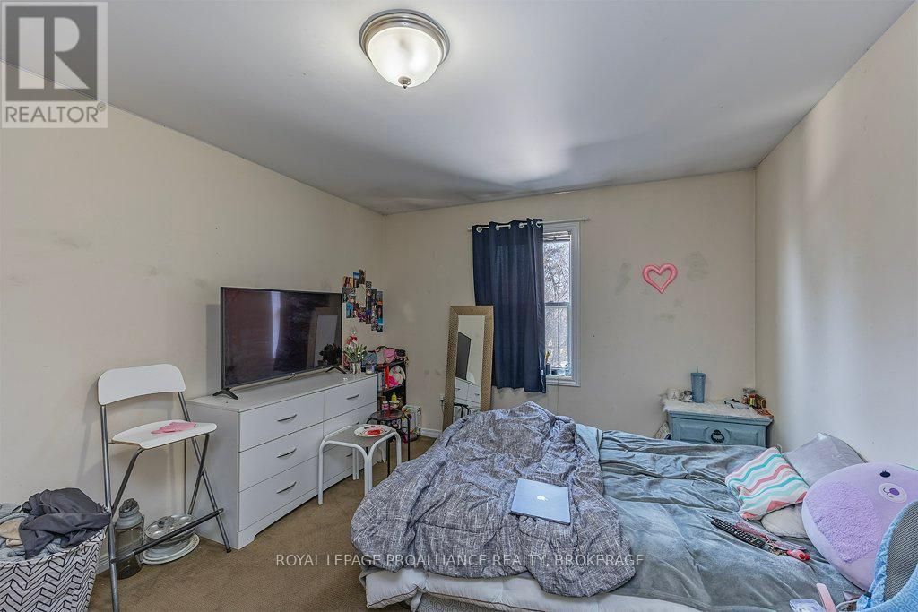 28 Pembroke Street, Kingston, Ontario  K7L 4N5 - Photo 27 - X12018001