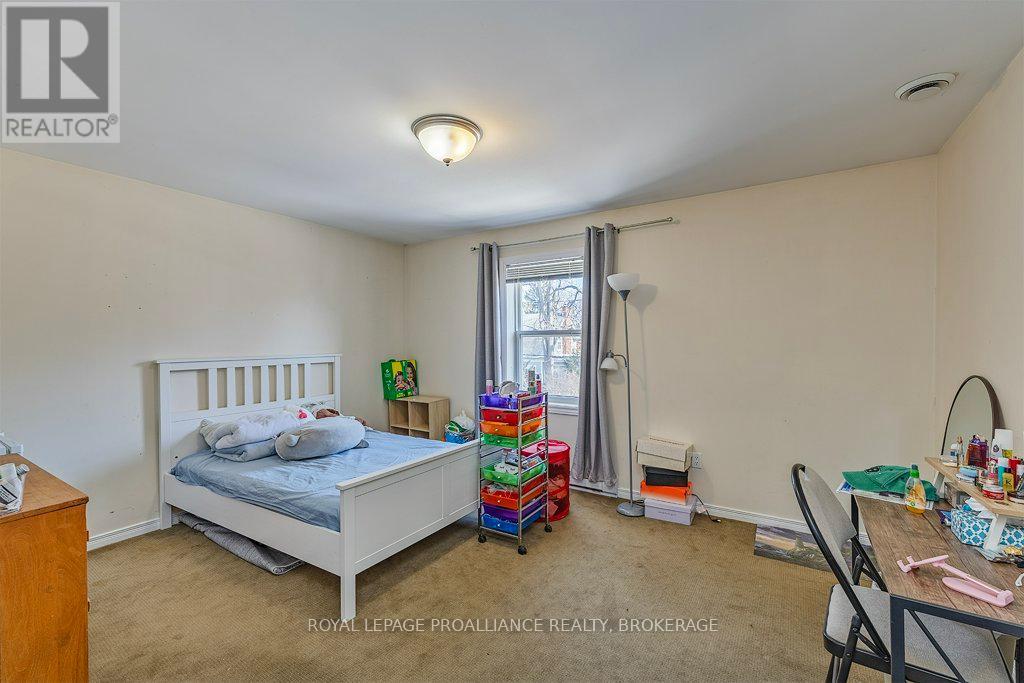 28 Pembroke Street, Kingston, Ontario  K7L 4N5 - Photo 35 - X12018001