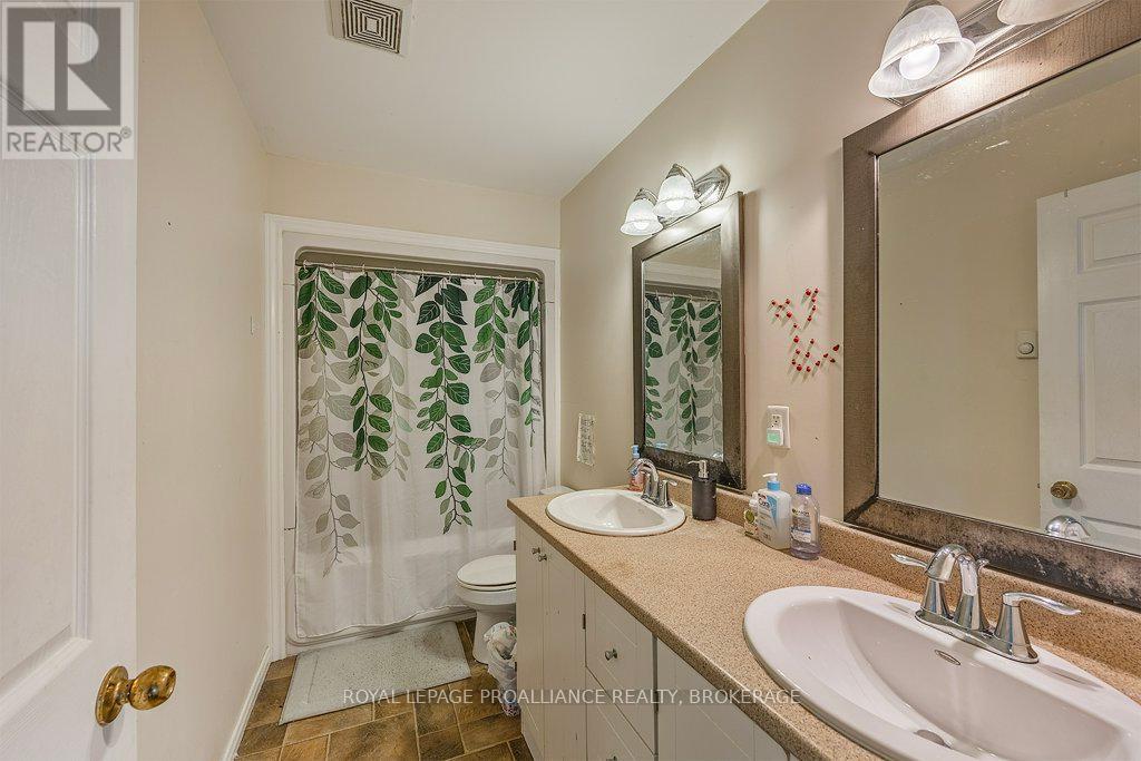 28 Pembroke Street, Kingston, Ontario  K7L 4N5 - Photo 38 - X12018001
