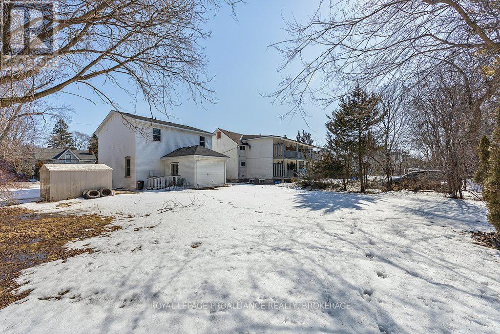 28 Pembroke Street, Kingston, Ontario  K7L 4N5 - Photo 8 - X12018001