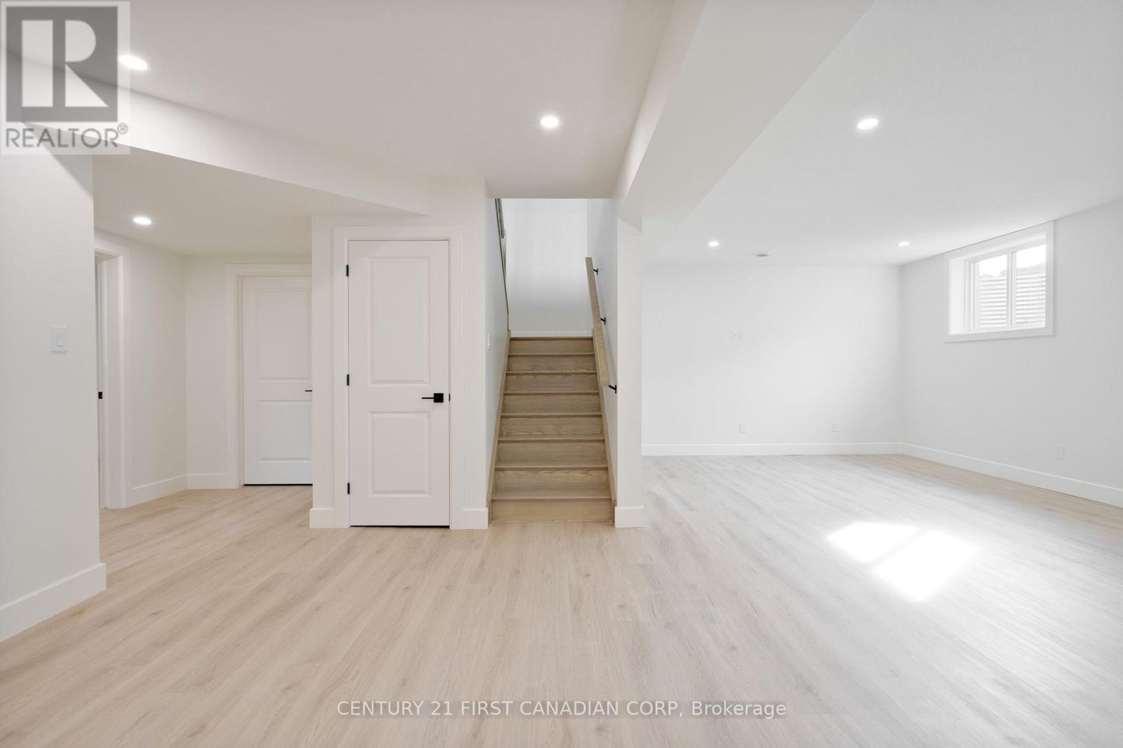 331 Thorn Drive, Strathroy-Caradoc, Ontario  N7G 0G3 - Photo 20 - X12017994