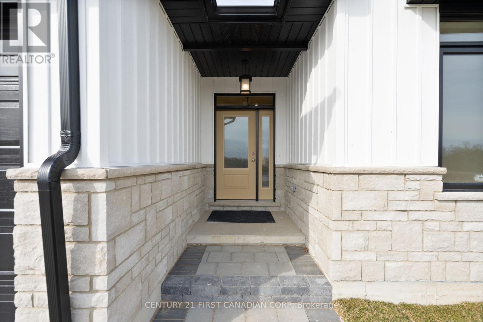 Property at 331 THORN DRIVE image 3