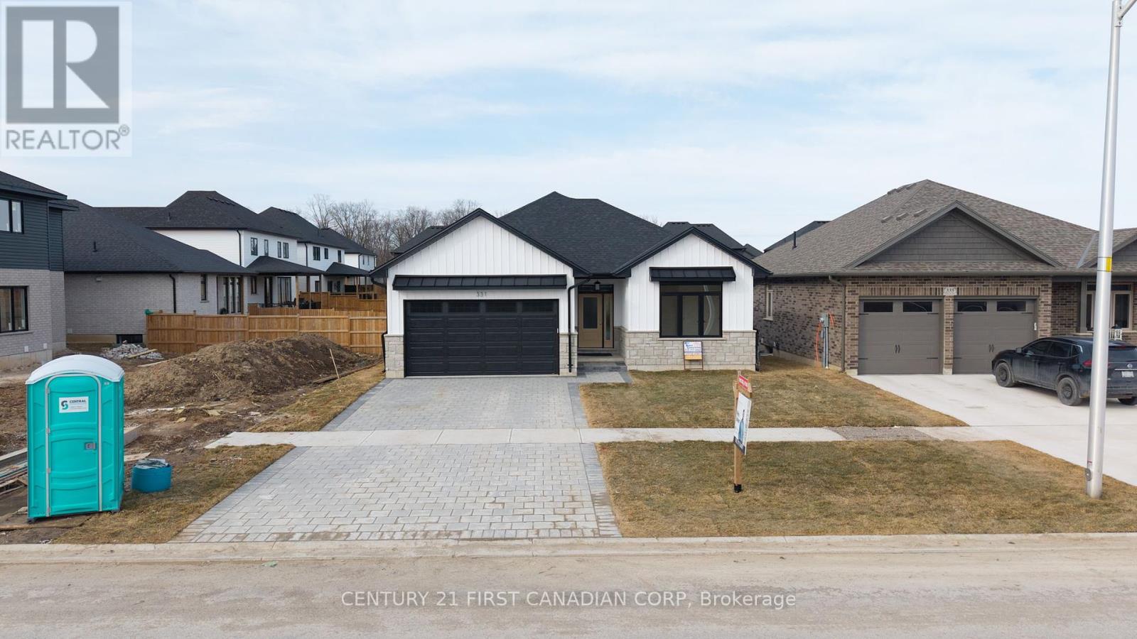 331 Thorn Drive, Strathroy-Caradoc, Ontario  N7G 0G3 - Photo 32 - X12017994