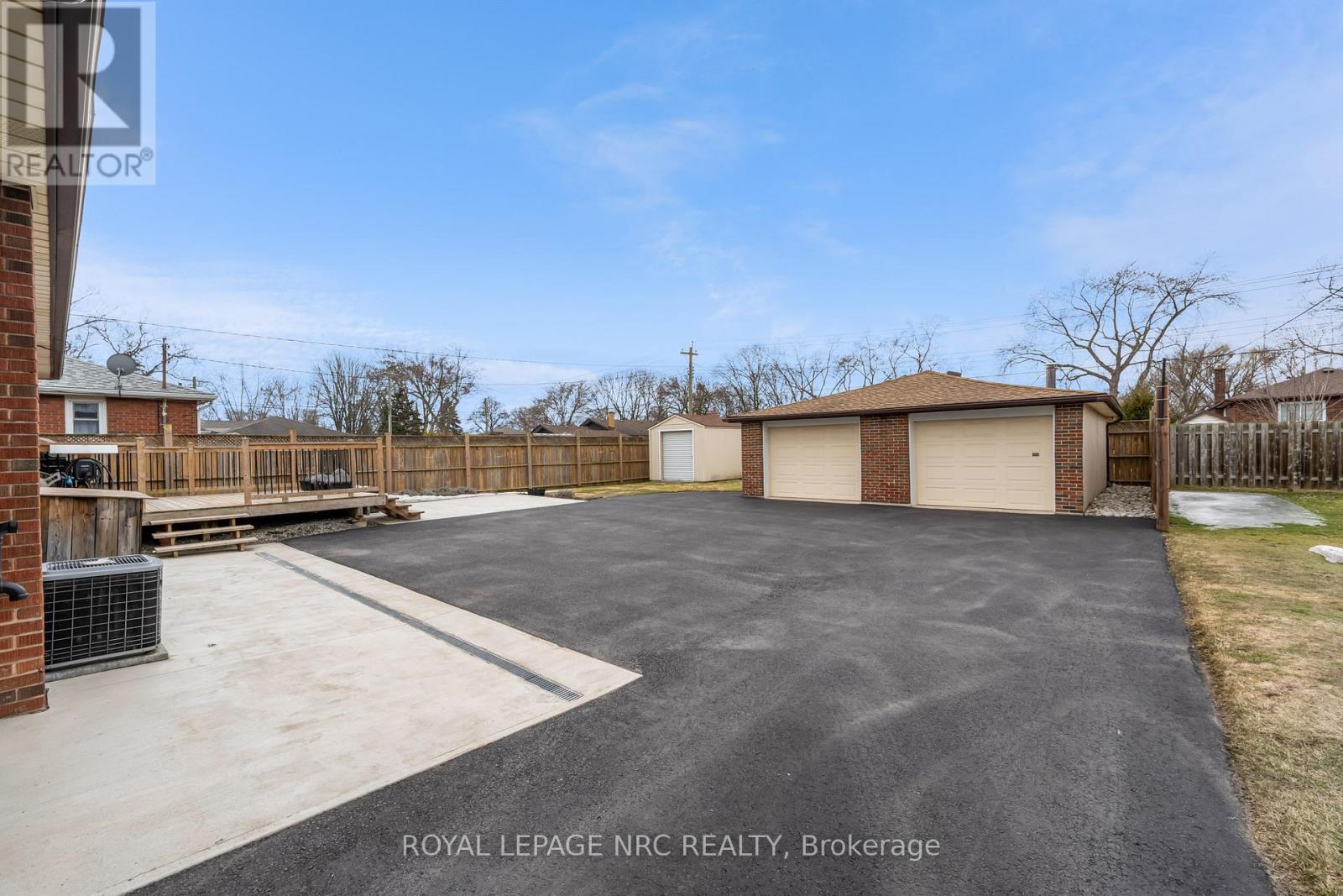 5 Woodcroft Crescent, Welland, Ontario  L3C 2H6 - Photo 3 - X12018123