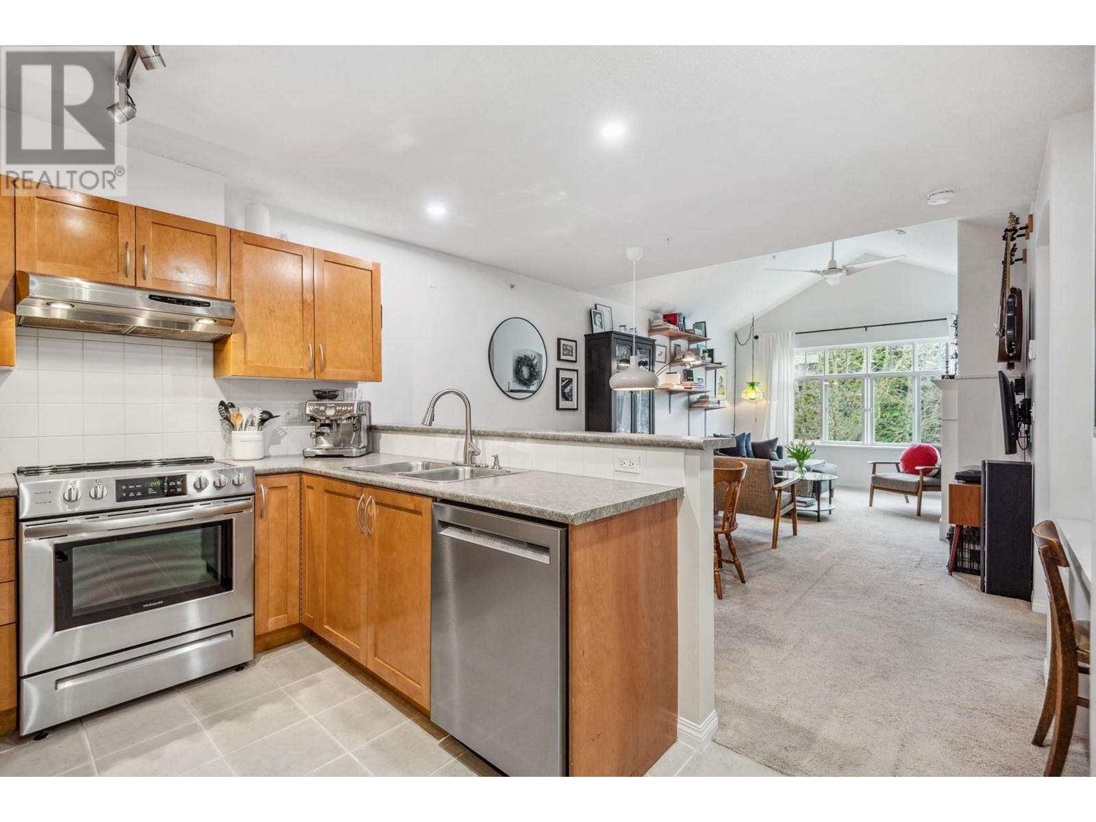 414 333 E 1st Street, North Vancouver, British Columbia  V7L 4W9 - Photo 11 - R2977659