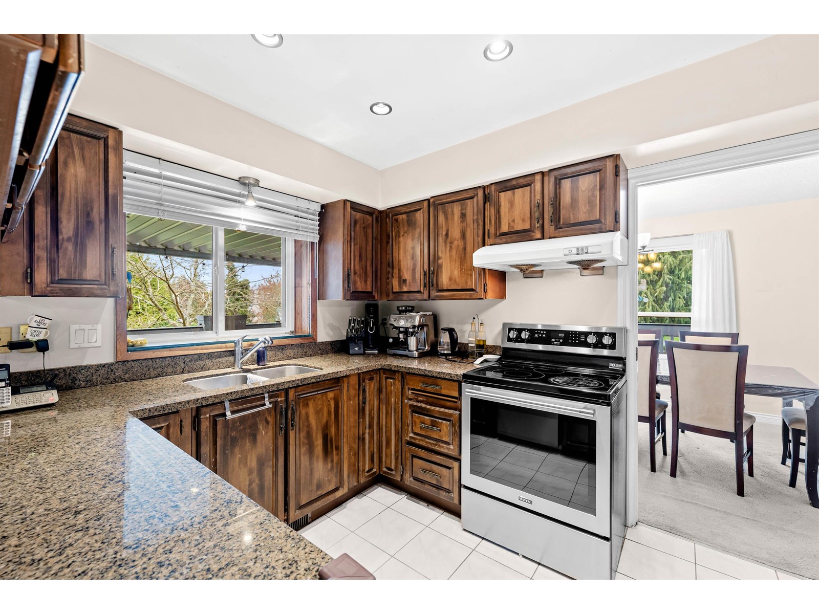 14492 91 Avenue, Surrey, British Columbia  V3R 7Y6 - Photo 11 - R2973482