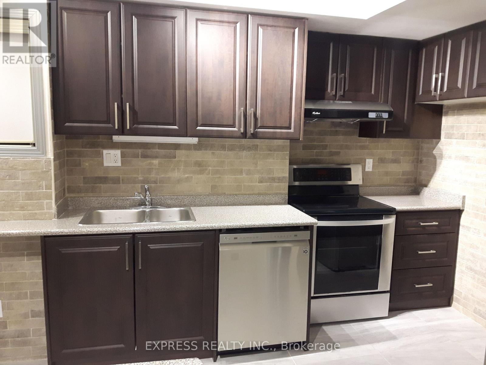 Upper - 304 Broadview Avenue E, Toronto (South Riverdale), Ontario  M4M 2G9 - Photo 16 - E12018221