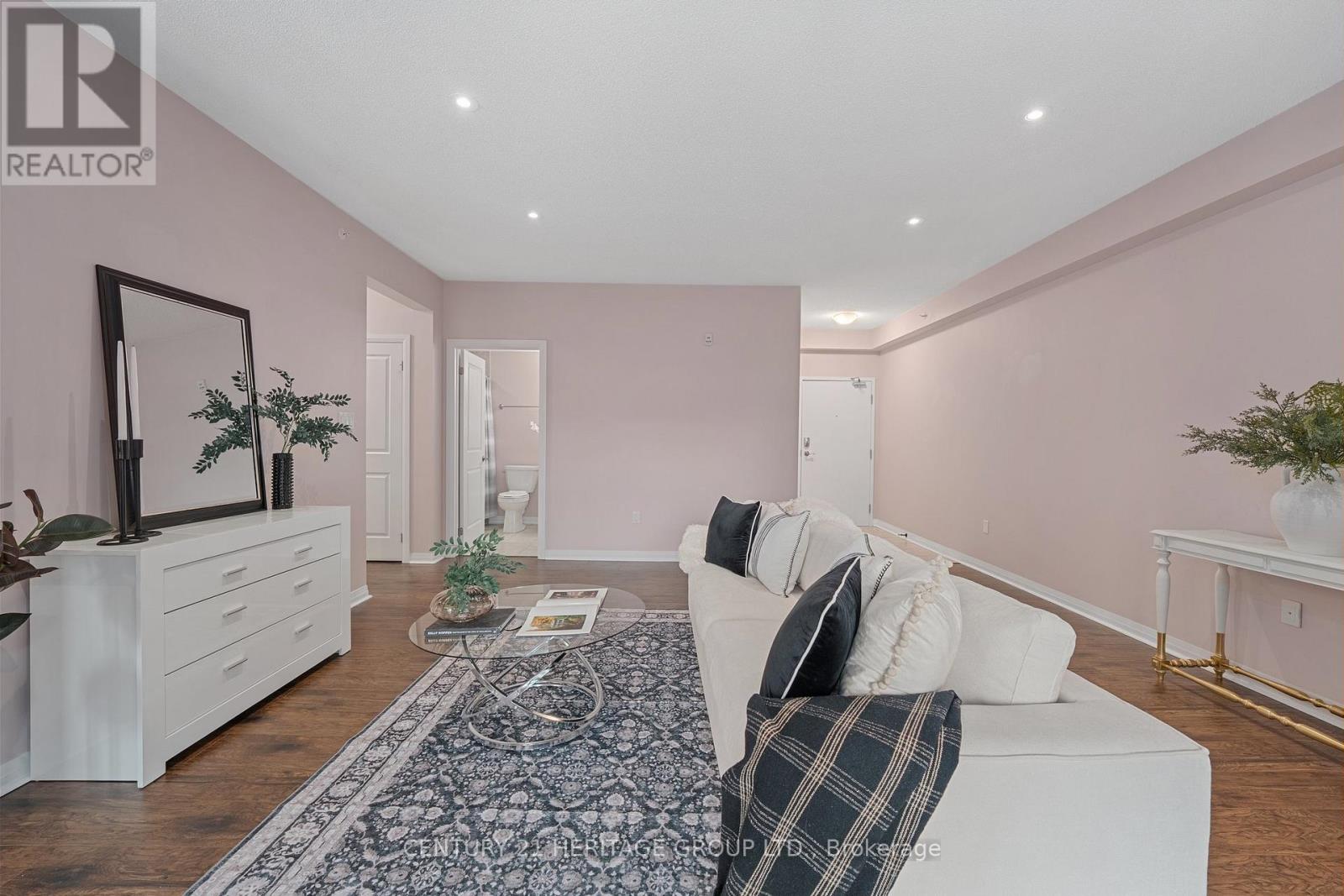 Property at 201 - 306 ESSA ROAD image 5