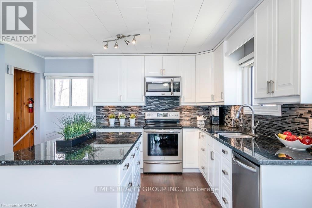 9 Bow Road, Tiny, Ontario  L9M 0B3 - Photo 17 - S12018245