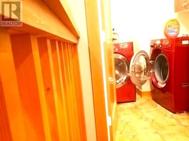 Listing Picture 18 of 31 : 6080 MARINE DRIVE, Burnaby / 本拿比 - 魯藝地產 Yvonne Lu Group - MLS Medallion Club Member