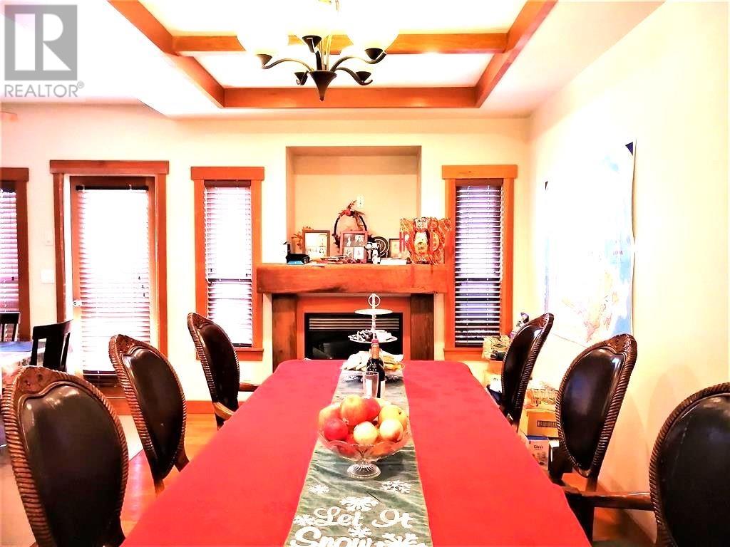 Listing Picture 8 of 31 : 6080 MARINE DRIVE, Burnaby / 本拿比 - 魯藝地產 Yvonne Lu Group - MLS Medallion Club Member