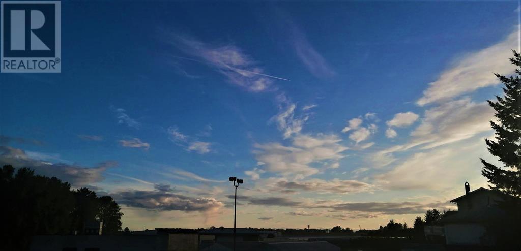 Listing Picture 27 of 31 : 6080 MARINE DRIVE, Burnaby / 本拿比 - 魯藝地產 Yvonne Lu Group - MLS Medallion Club Member