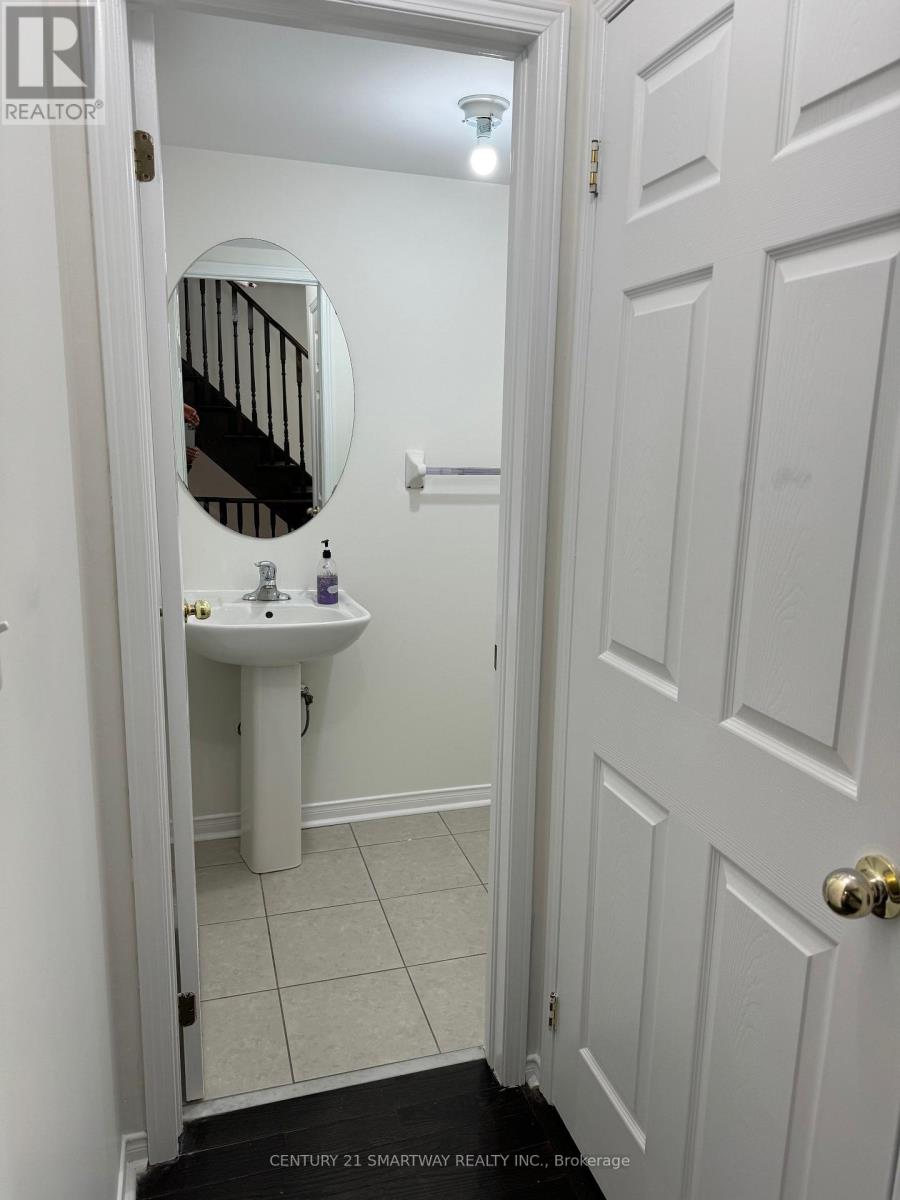 Property at 52 JUDY SGRO AVENUE image 4