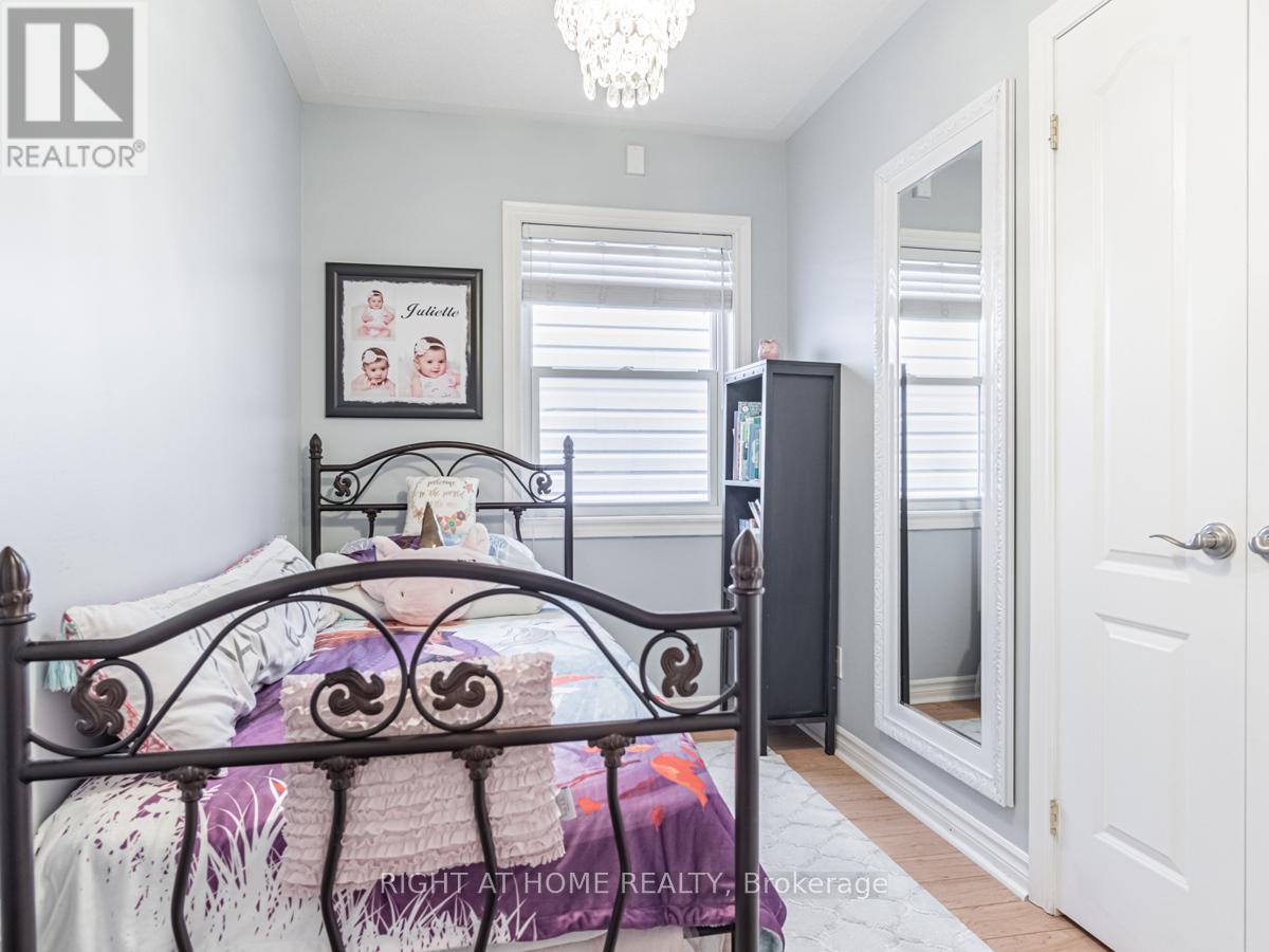 45 Rutland Street, Toronto (Weston-Pellam Park), Ontario  M6N 5G1 - Photo 22 - W12018131