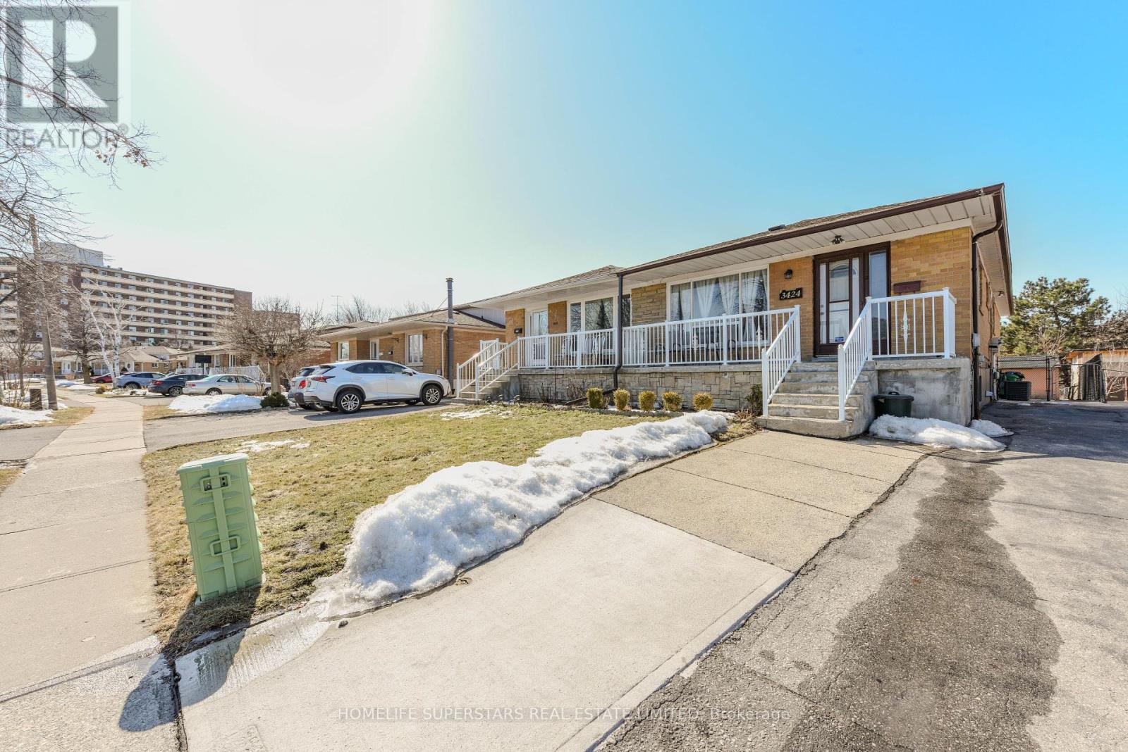 Property at 3424 LADDIE CRESCENT image 1
