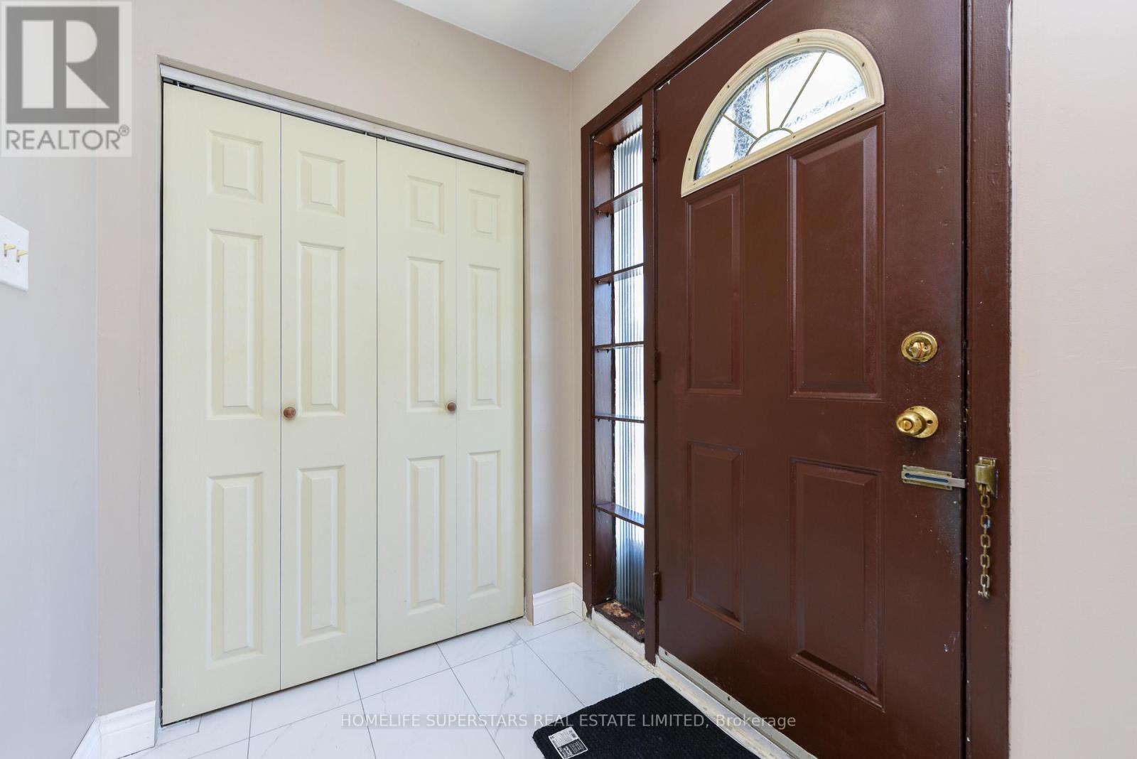 Property at 3424 LADDIE CRESCENT image 4