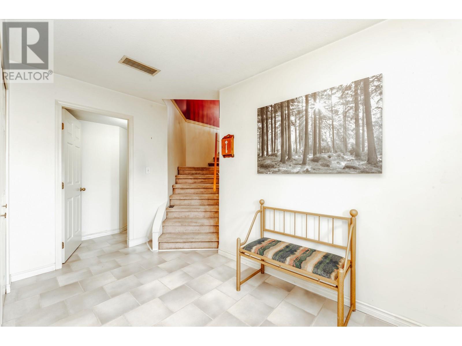 11601 Miller Street, Maple Ridge, British Columbia  V2X 0P2 - Photo 12 - R2977555