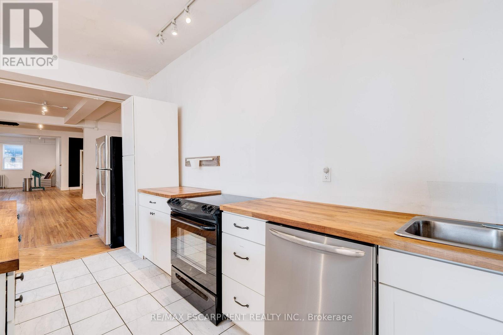 323-327 King Street, Hamilton, Ontario  L8N 1C1 - Photo 17 - X12018037