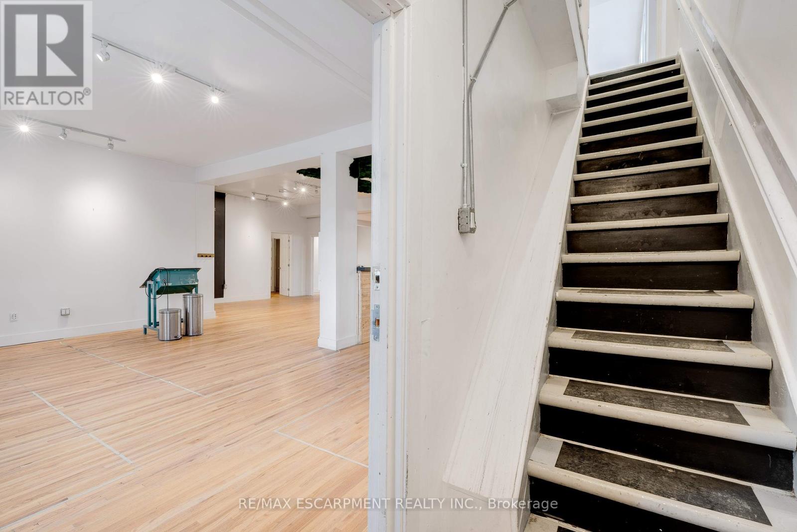 323-327 King Street, Hamilton, Ontario  L8N 1C1 - Photo 28 - X12018037