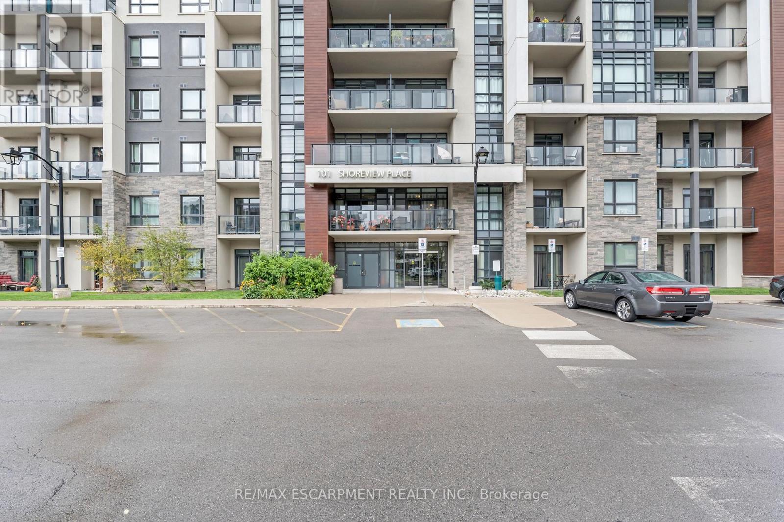 Property at 113 - 101 SHOREVIEW PLACE image 3