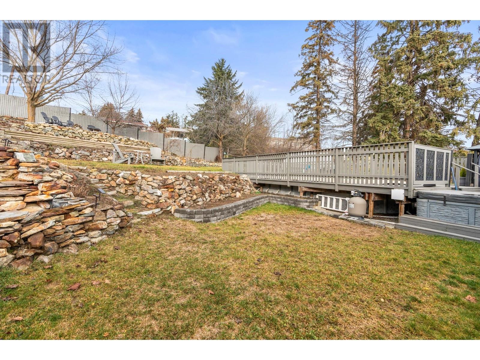 6611 Cameo Drive, Vernon, British Columbia  V1H 1N6 - Photo 44 - 10337752