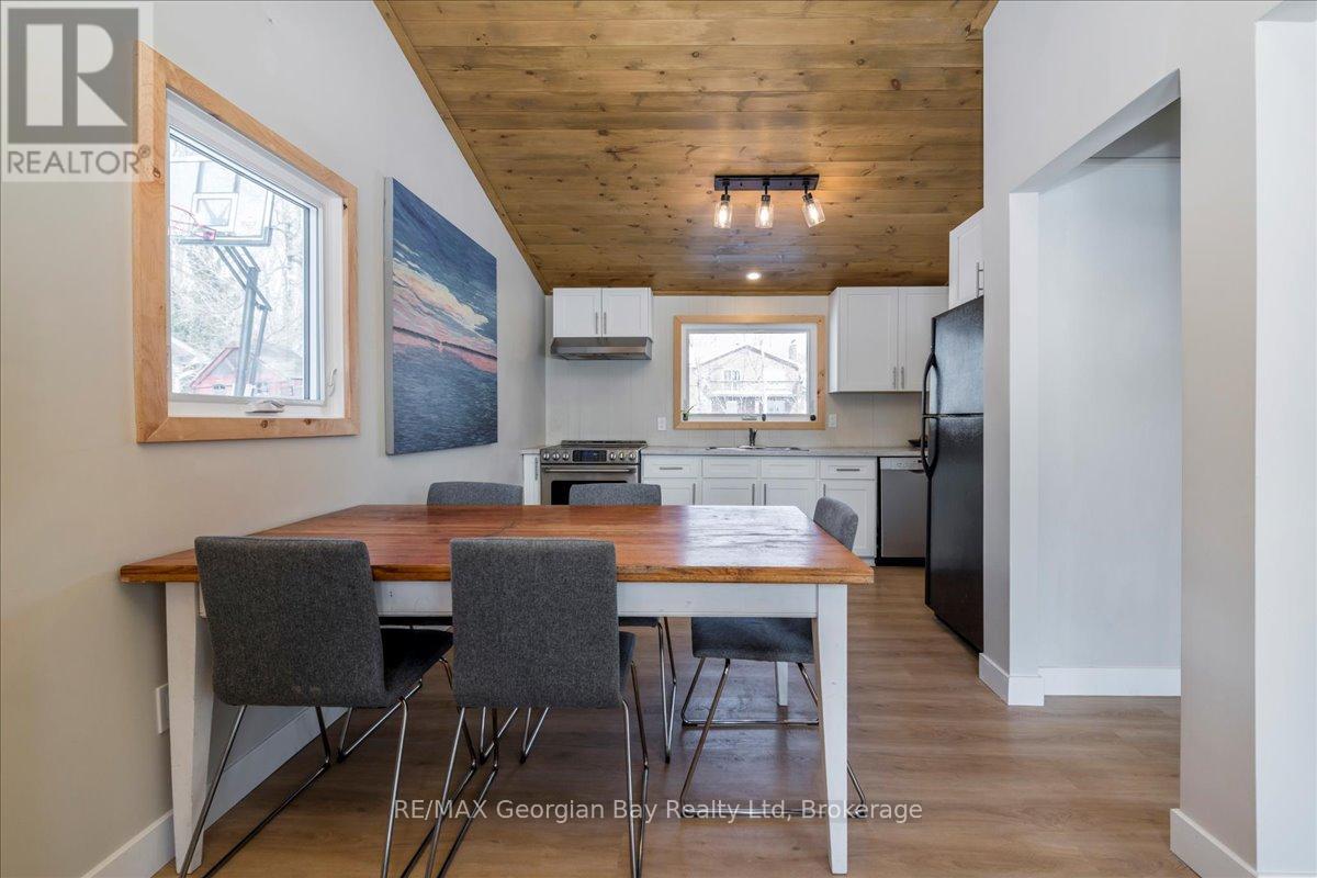 1169 Tiny Beaches Road N, Tiny, Ontario  L9M 1R3 - Photo 5 - S12018181