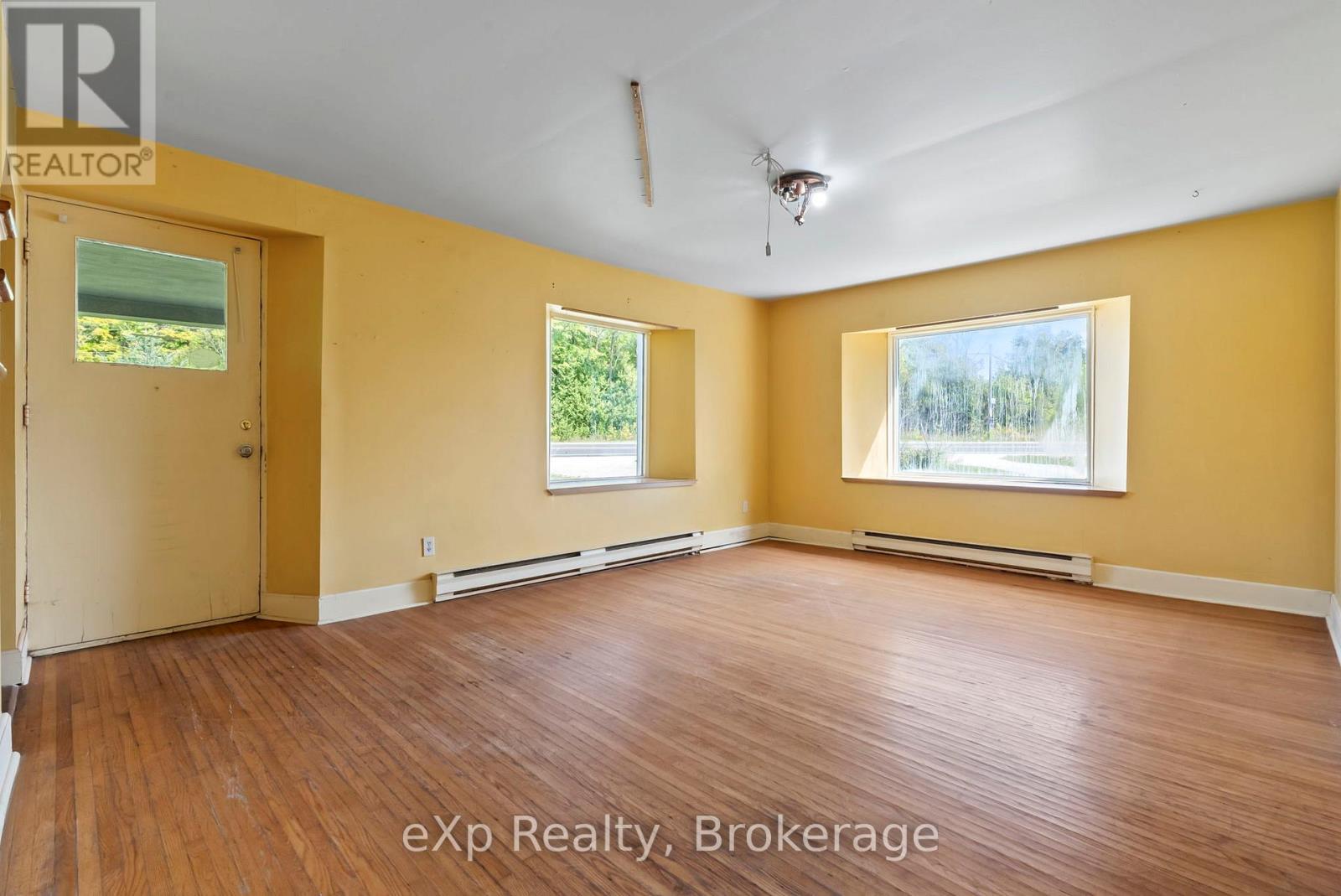 217 Highway 6, South Bruce Peninsula, Ontario  N0H 2T0 - Photo 14 - X12018213