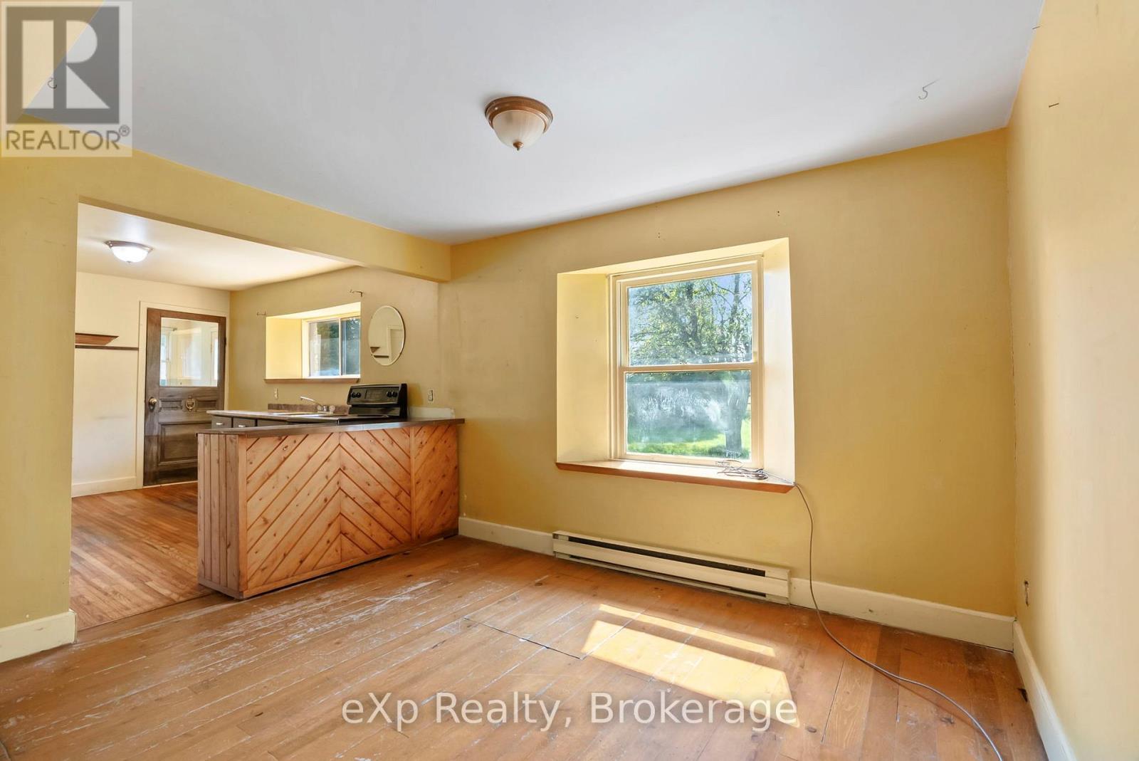 217 Highway 6, South Bruce Peninsula, Ontario  N0H 2T0 - Photo 19 - X12018213