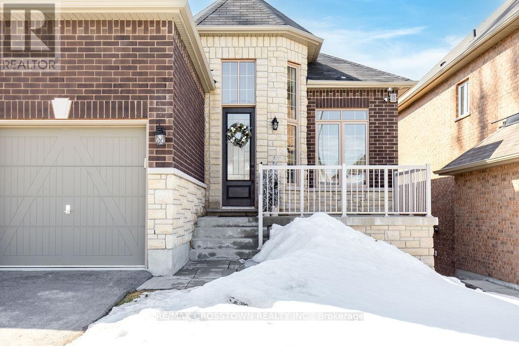 Property at 27 MUIRFIELD DRIVE image 2