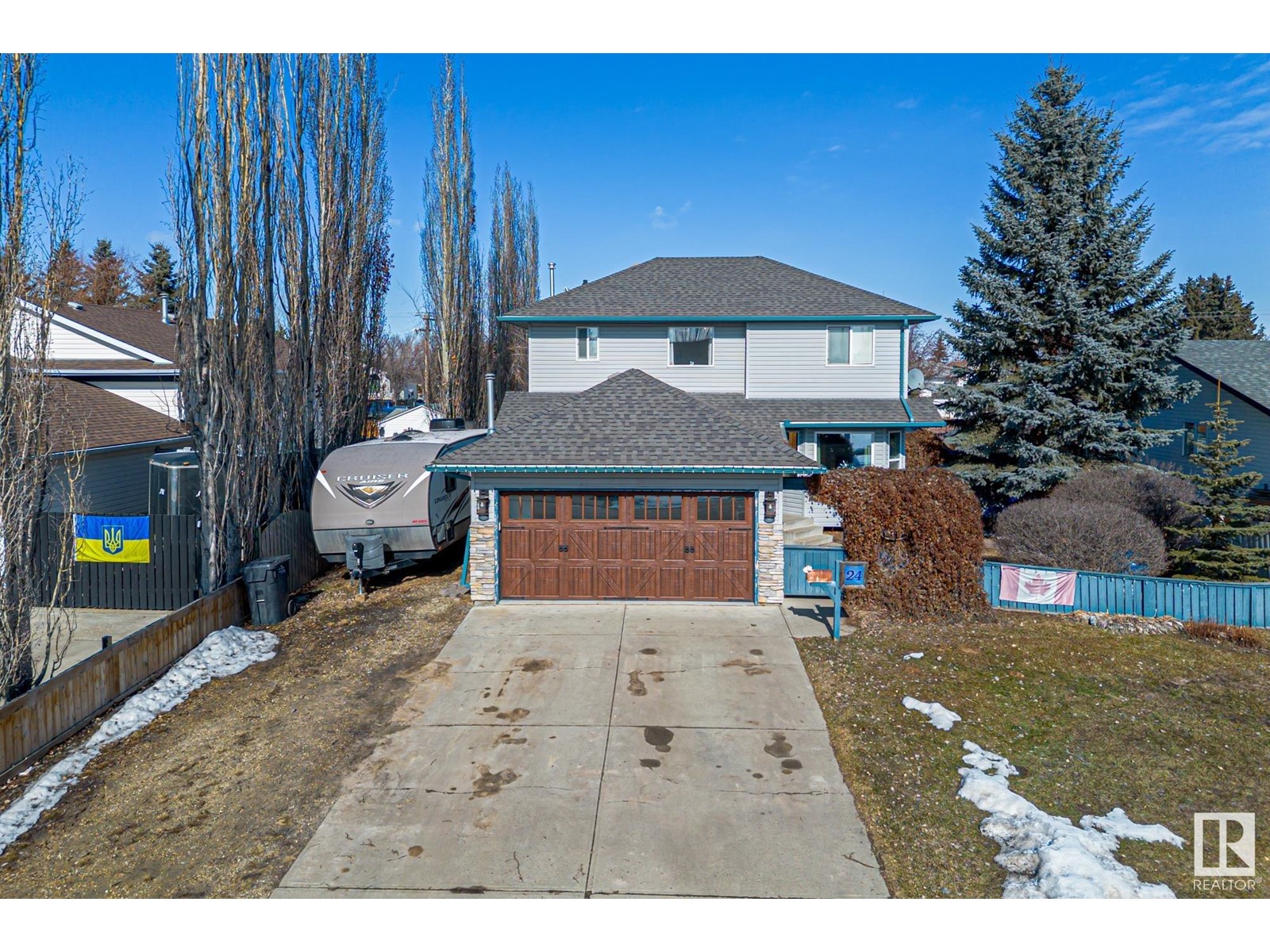 24 ECHO AV, Cardiff, Alberta